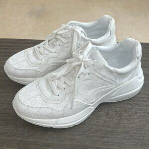 Gucci Men’s Monogram Low-Top Sneakers